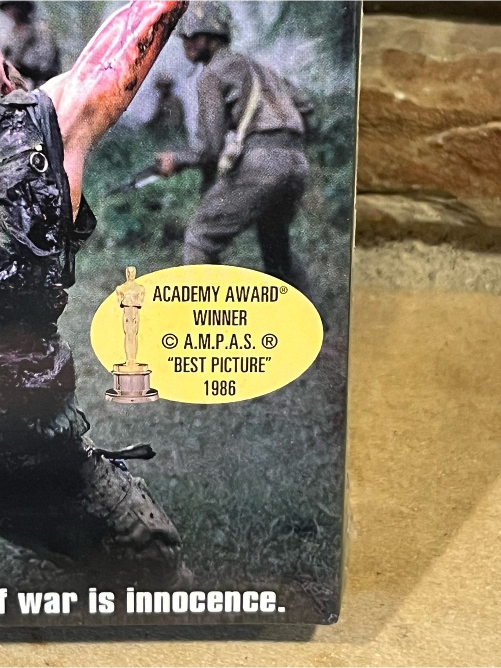 Platoon VHS Sealed Contemporary Classics - Black/Green Cover MGM - Picture 2 of 5